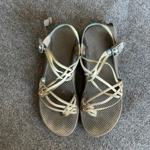 Tri-strap Chacos with Toe Loop